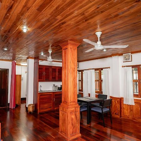 Villa Mira Heritage Luang Prabang Exterior foto